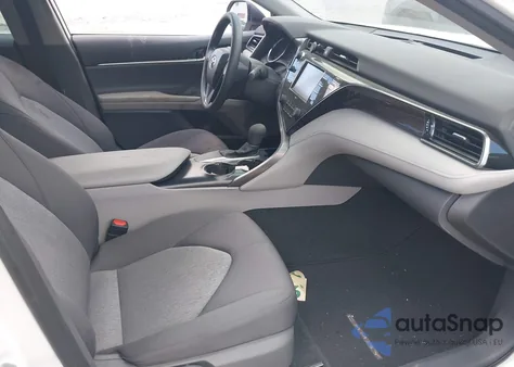 2020 Toyota Camry Le из США, поврежденный, VIN 4T1L11AK2LU972935